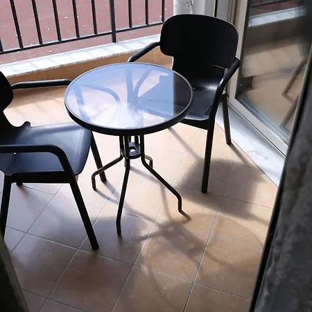Appartement Bright 1br Location Quiet Tirana