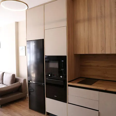 Appartement Bright 1br Location Quiet Tirana