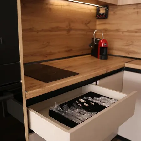 Bright 1br Location Quiet Appartement *